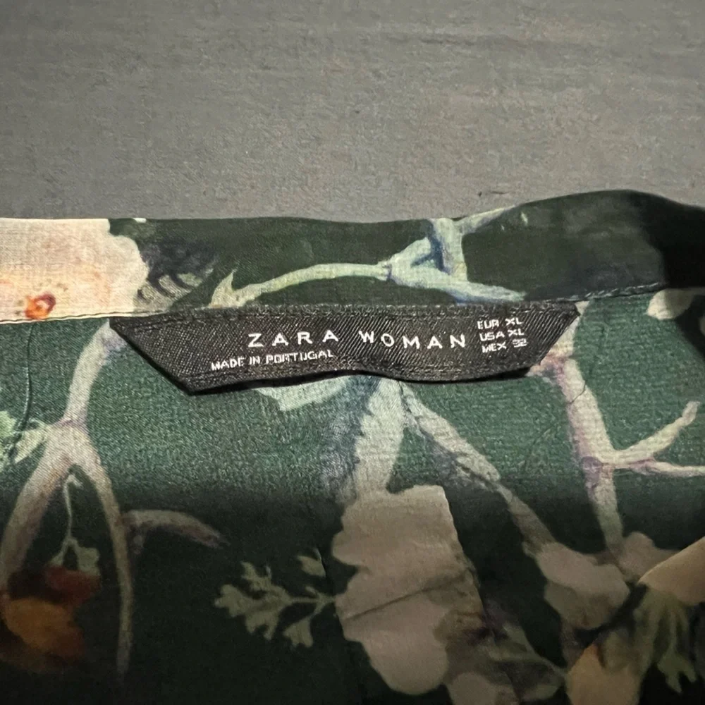 Zara Chiffon Blouse - Picture 7 of 7